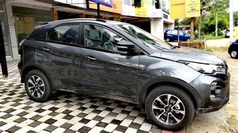 tata nexon daytona grey fearless.